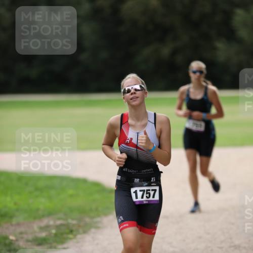 30.08.2026 - Elbe Triathlon Hamburg Antke Förster http://msf.ph/oto/10107426 30.08.2026 12:41:48 Laufen 5, 3, 3, 1757 meine-sportfotos.de