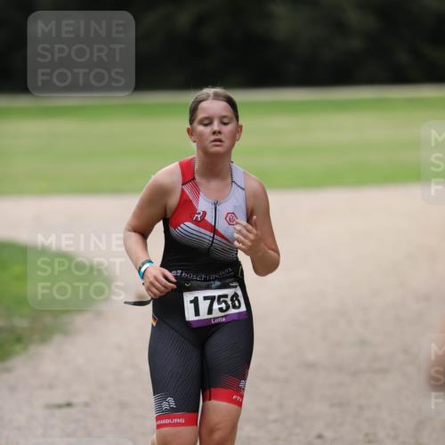 30.08.2026 - Elbe Triathlon Hamburg Antke Förster http://msf.ph/oto/10107442 30.08.2026 12:41:54 Laufen 1756 meine-sportfotos.de