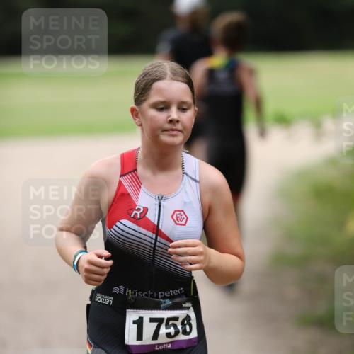 30.08.2026 - Elbe Triathlon Hamburg Antke Förster http://msf.ph/oto/10107446 30.08.2026 12:41:55 Laufen 1756 meine-sportfotos.de