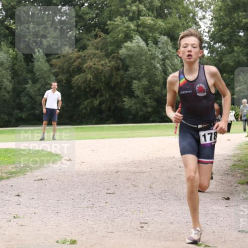 30.08.2026 - Elbe Triathlon Hamburg Antke Förster http://msf.ph/oto/10107451 30.08.2026 12:54:09 Laufen 178 meine-sportfotos.de