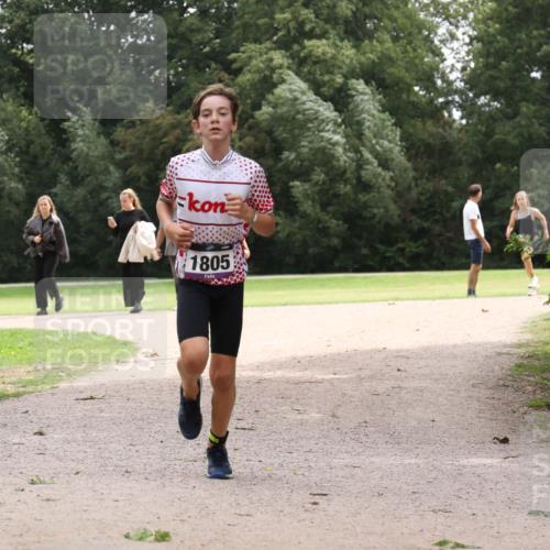 30.08.2026 - Elbe Triathlon Hamburg Antke Förster http://msf.ph/oto/10107475 30.08.2026 12:54:24 Laufen 1805 meine-sportfotos.de