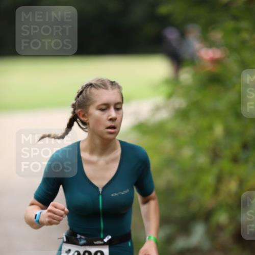 30.08.2026 - Elbe Triathlon Hamburg Antke Förster http://msf.ph/oto/10107476 30.08.2026 12:47:50 Laufen 7809, 886 meine-sportfotos.de