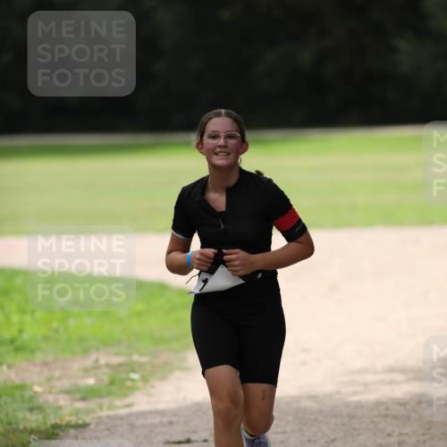 30.08.2026 - Elbe Triathlon Hamburg Antke Förster http://msf.ph/oto/10107492 30.08.2026 12:48:55 Laufen  meine-sportfotos.de