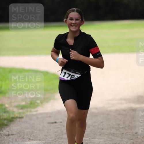 30.08.2026 - Elbe Triathlon Hamburg Antke Förster http://msf.ph/oto/10107494 30.08.2026 12:48:55 Laufen 176 meine-sportfotos.de