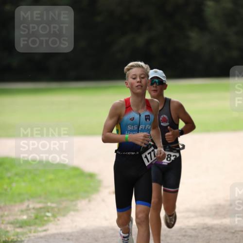 30.08.2026 - Elbe Triathlon Hamburg Antke Förster http://msf.ph/oto/10107510 30.08.2026 12:49:09 Laufen 177, 83 meine-sportfotos.de
