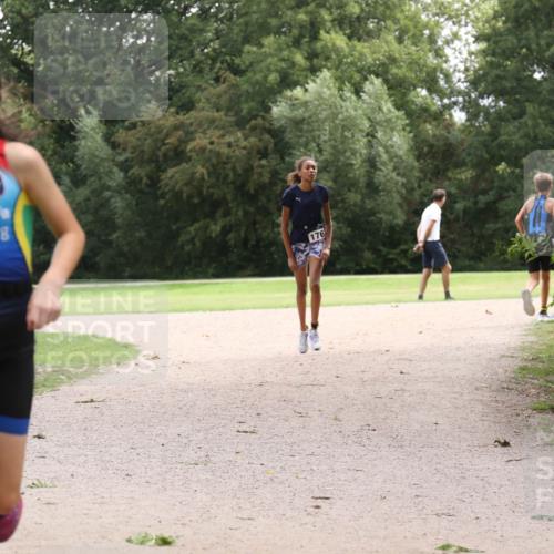 30.08.2026 - Elbe Triathlon Hamburg Antke Förster http://msf.ph/oto/10107549 30.08.2026 12:54:58 Laufen 176 meine-sportfotos.de