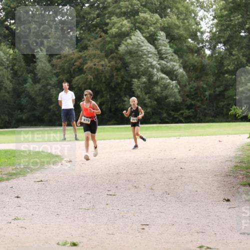 30.08.2026 - Elbe Triathlon Hamburg Antke Förster http://msf.ph/oto/10107563 30.08.2026 12:55:30 Laufen 1870, 1865 meine-sportfotos.de