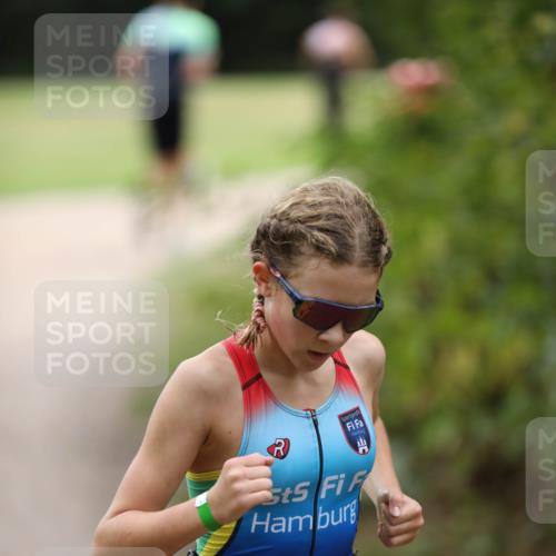 30.08.2026 - Elbe Triathlon Hamburg Antke Förster http://msf.ph/oto/10107592 30.08.2026 12:50:43 Laufen  meine-sportfotos.de