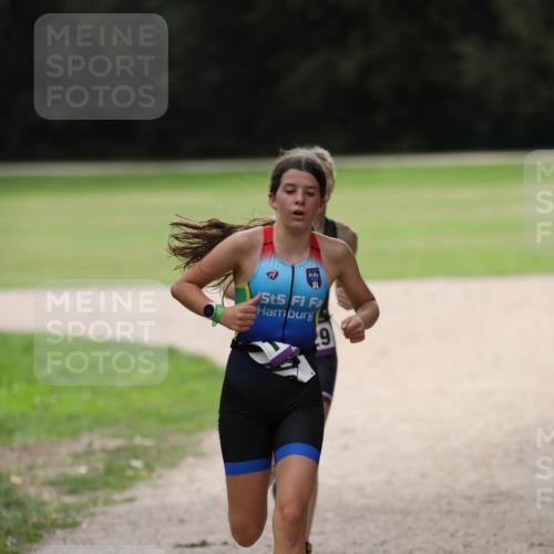 30.08.2026 - Elbe Triathlon Hamburg Antke Förster http://msf.ph/oto/10107596 30.08.2026 12:50:48 Laufen 9 meine-sportfotos.de