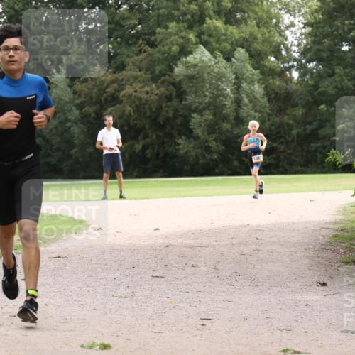 30.08.2026 - Elbe Triathlon Hamburg Antke Förster http://msf.ph/oto/10107609 30.08.2026 12:56:25 Laufen 1867 meine-sportfotos.de