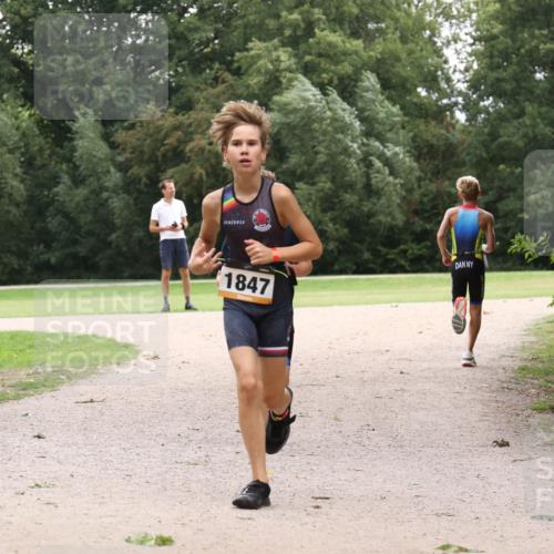 30.08.2026 - Elbe Triathlon Hamburg Antke Förster http://msf.ph/oto/10107631 30.08.2026 12:56:44 Laufen 1847 meine-sportfotos.de