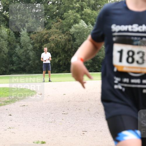 30.08.2026 - Elbe Triathlon Hamburg Antke Förster http://msf.ph/oto/10107643 30.08.2026 12:56:47 Laufen 1838 meine-sportfotos.de