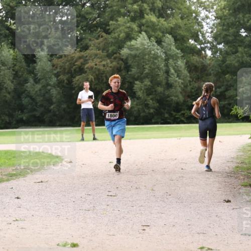 30.08.2026 - Elbe Triathlon Hamburg Antke Förster http://msf.ph/oto/10107657 30.08.2026 12:57:16 Laufen 1800 meine-sportfotos.de
