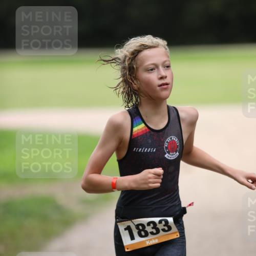 30.08.2026 - Elbe Triathlon Hamburg Antke Förster http://msf.ph/oto/10107660 30.08.2026 12:51:40 Laufen 1910, 1833 meine-sportfotos.de