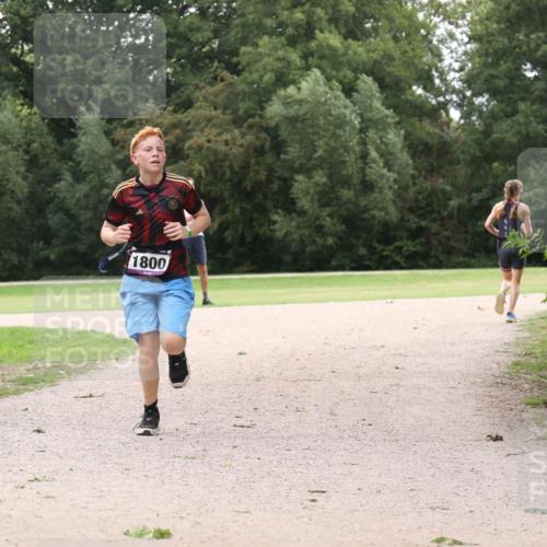 30.08.2026 - Elbe Triathlon Hamburg Antke Förster http://msf.ph/oto/10107663 30.08.2026 12:57:17 Laufen 1800 meine-sportfotos.de