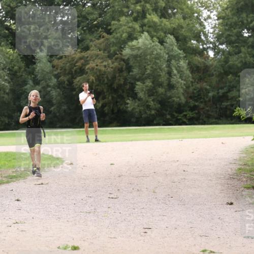 30.08.2026 - Elbe Triathlon Hamburg Antke Förster http://msf.ph/oto/10107671 30.08.2026 12:57:39 Laufen  meine-sportfotos.de