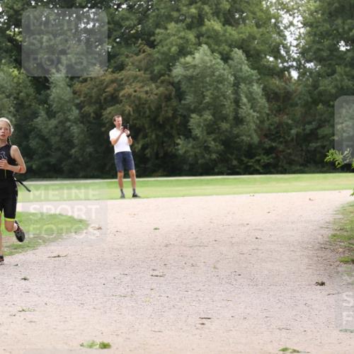 30.08.2026 - Elbe Triathlon Hamburg Antke Förster http://msf.ph/oto/10107673 30.08.2026 12:57:40 Laufen  meine-sportfotos.de