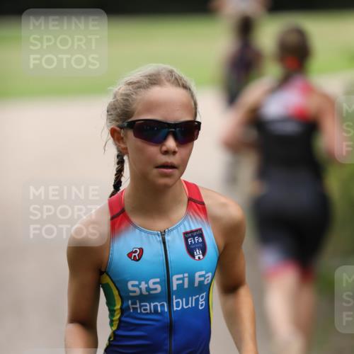 30.08.2026 - Elbe Triathlon Hamburg Antke Förster http://msf.ph/oto/10107674 30.08.2026 12:51:50 Laufen 1855 meine-sportfotos.de