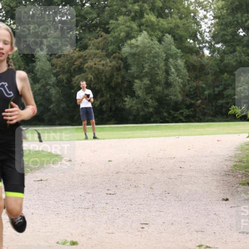30.08.2026 - Elbe Triathlon Hamburg Antke Förster http://msf.ph/oto/10107679 30.08.2026 12:57:43 Laufen  meine-sportfotos.de