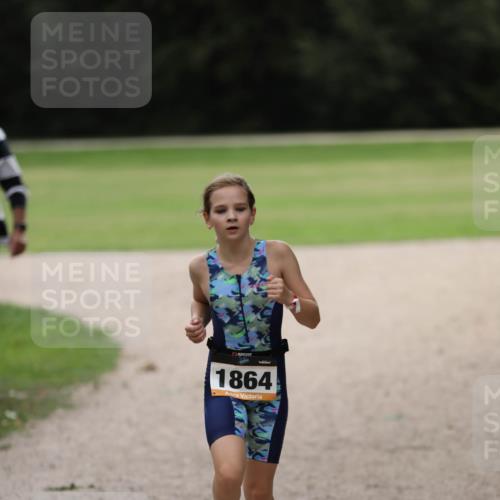 30.08.2026 - Elbe Triathlon Hamburg Antke Förster http://msf.ph/oto/10107684 30.08.2026 12:51:58 Laufen 1864 meine-sportfotos.de