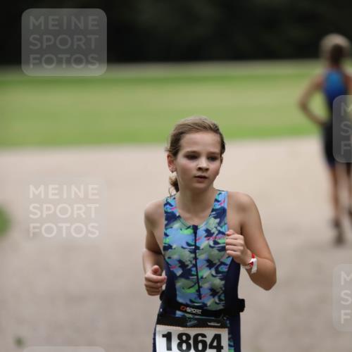 30.08.2026 - Elbe Triathlon Hamburg Antke Förster http://msf.ph/oto/10107690 30.08.2026 12:51:59 Laufen 1864 meine-sportfotos.de