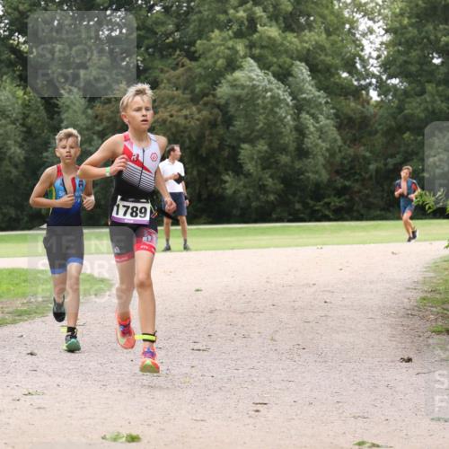 30.08.2026 - Elbe Triathlon Hamburg Antke Förster http://msf.ph/oto/10107693 30.08.2026 12:57:56 Laufen 1789 meine-sportfotos.de