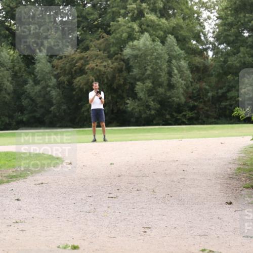 30.08.2026 - Elbe Triathlon Hamburg Antke Förster http://msf.ph/oto/10107703 30.08.2026 12:58:06 Laufen  meine-sportfotos.de