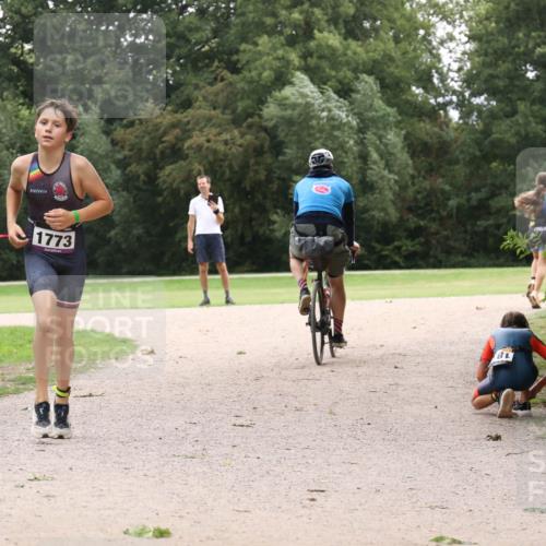 30.08.2026 - Elbe Triathlon Hamburg Antke Förster http://msf.ph/oto/10107713 30.08.2026 12:58:31 Laufen 1773 meine-sportfotos.de