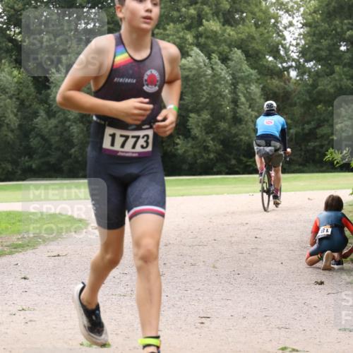 30.08.2026 - Elbe Triathlon Hamburg Antke Förster http://msf.ph/oto/10107719 30.08.2026 12:58:33 Laufen 1773, 18 meine-sportfotos.de