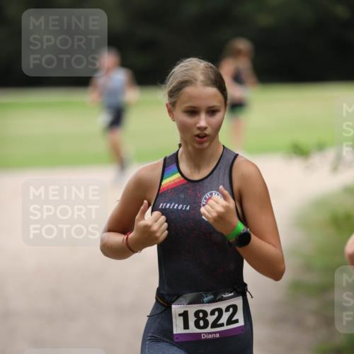 30.08.2026 - Elbe Triathlon Hamburg Antke Förster http://msf.ph/oto/10107748 30.08.2026 12:52:45 Laufen 1822 meine-sportfotos.de