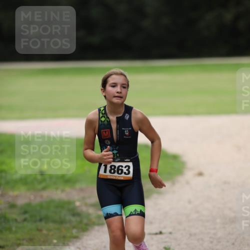 30.08.2026 - Elbe Triathlon Hamburg Antke Förster http://msf.ph/oto/10107760 30.08.2026 12:52:54 Laufen 1863 meine-sportfotos.de