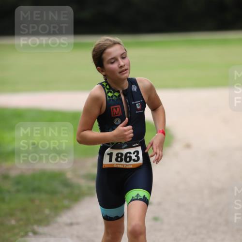 30.08.2026 - Elbe Triathlon Hamburg Antke Förster http://msf.ph/oto/10107762 30.08.2026 12:52:54 Laufen 1863 meine-sportfotos.de
