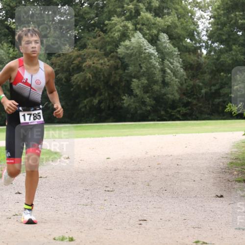 30.08.2026 - Elbe Triathlon Hamburg Antke Förster http://msf.ph/oto/10107763 30.08.2026 13:00:42 Laufen 1785 meine-sportfotos.de