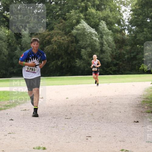 30.08.2026 - Elbe Triathlon Hamburg Antke Förster http://msf.ph/oto/10107771 30.08.2026 13:01:33 Laufen 1793, 1866 meine-sportfotos.de