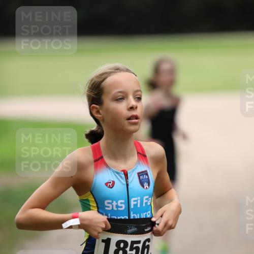 30.08.2026 - Elbe Triathlon Hamburg Antke Förster http://msf.ph/oto/10107772 30.08.2026 12:53:00 Laufen 1856 meine-sportfotos.de