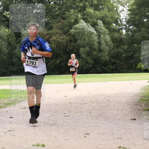 30.08.2026 - Elbe Triathlon Hamburg Antke Förster http://msf.ph/oto/10107773 30.08.2026 13:01:34 Laufen 1793, 1866 meine-sportfotos.de