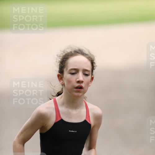 30.08.2026 - Elbe Triathlon Hamburg Antke Förster http://msf.ph/oto/10107780 30.08.2026 12:53:02 Laufen  meine-sportfotos.de