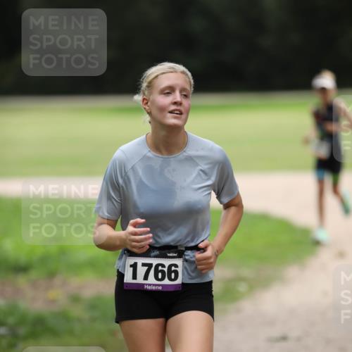 30.08.2026 - Elbe Triathlon Hamburg Antke Förster http://msf.ph/oto/10107792 30.08.2026 12:53:27 Laufen 1766 meine-sportfotos.de