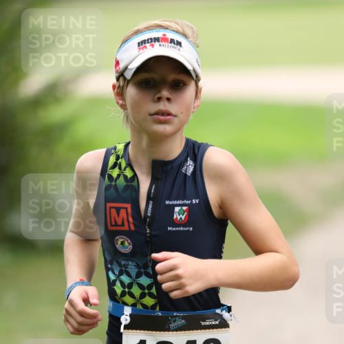 30.08.2026 - Elbe Triathlon Hamburg Antke Förster http://msf.ph/oto/10107806 30.08.2026 12:53:32 Laufen 703, 53840, 4, 1840 meine-sportfotos.de