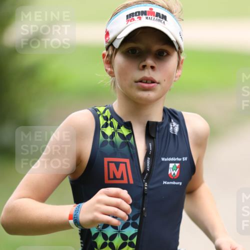 30.08.2026 - Elbe Triathlon Hamburg Antke Förster http://msf.ph/oto/10107808 30.08.2026 12:53:33 Laufen 703, 53840, 1840 meine-sportfotos.de