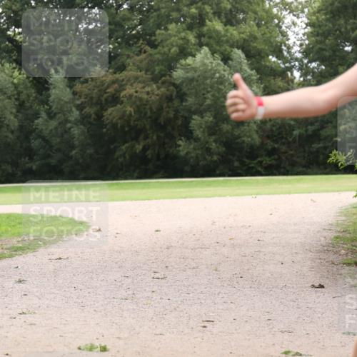 30.08.2026 - Elbe Triathlon Hamburg Antke Förster http://msf.ph/oto/10107819 30.08.2026 13:02:23 Laufen 1859 meine-sportfotos.de