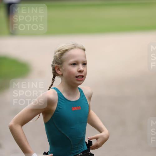 30.08.2026 - Elbe Triathlon Hamburg Antke Förster http://msf.ph/oto/10107828 30.08.2026 12:53:51 Laufen 1871 meine-sportfotos.de