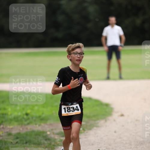 30.08.2026 - Elbe Triathlon Hamburg Antke Förster http://msf.ph/oto/10107834 30.08.2026 12:54:00 Laufen 1834, 8700 meine-sportfotos.de