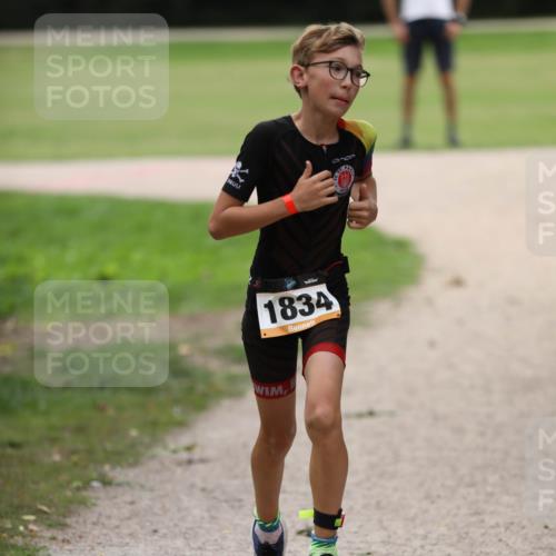 30.08.2026 - Elbe Triathlon Hamburg Antke Förster http://msf.ph/oto/10107836 30.08.2026 12:54:00 Laufen 1834 meine-sportfotos.de