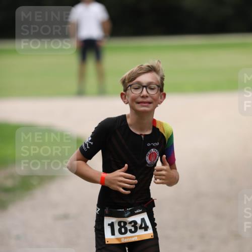 30.08.2026 - Elbe Triathlon Hamburg Antke Förster http://msf.ph/oto/10107840 30.08.2026 12:54:01 Laufen 1910, 1834 meine-sportfotos.de