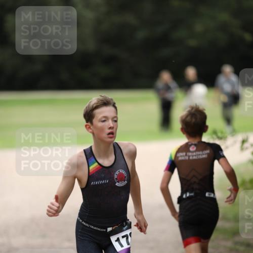 30.08.2026 - Elbe Triathlon Hamburg Antke Förster http://msf.ph/oto/10107852 30.08.2026 12:54:08 Laufen 1910, 17 meine-sportfotos.de