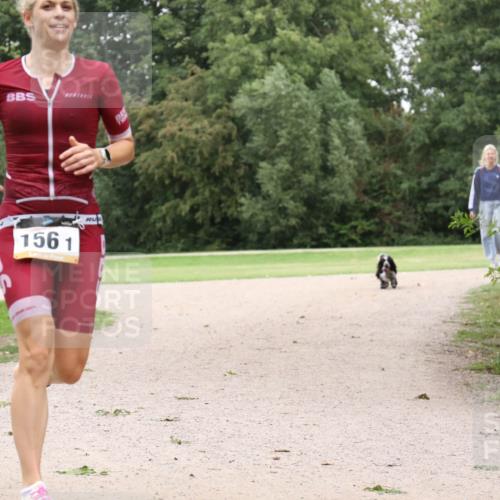 30.08.2026 - Elbe Triathlon Hamburg Antke Förster http://msf.ph/oto/10107855 30.08.2026 14:23:03 Laufen 1561 meine-sportfotos.de