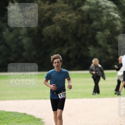 30.08.2026 - Elbe Triathlon Hamburg Antke Förster http://msf.ph/oto/10107860 30.08.2026 12:54:17 Laufen 1729 meine-sportfotos.de