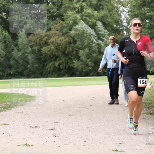 30.08.2026 - Elbe Triathlon Hamburg Antke Förster http://msf.ph/oto/10107867 30.08.2026 14:23:18 Laufen 1541 meine-sportfotos.de
