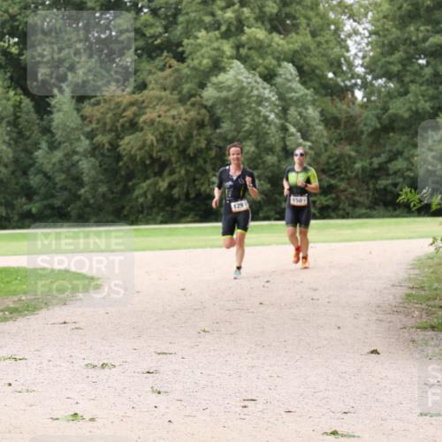 30.08.2026 - Elbe Triathlon Hamburg Antke Förster http://msf.ph/oto/10107871 30.08.2026 14:23:51 Laufen 129, 1501 meine-sportfotos.de